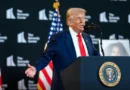 Trump assina ordem executiva para processar quem queimar a bandeira dos EUA