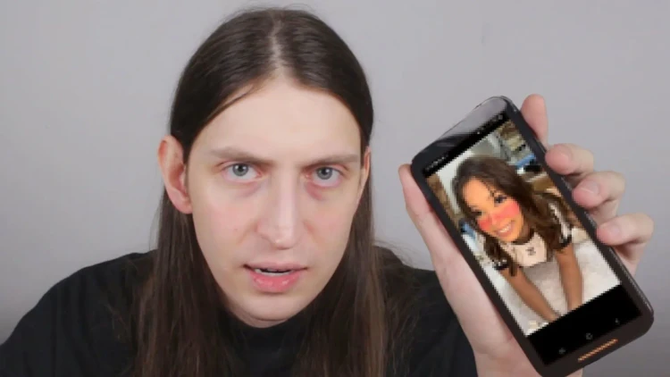 Homem acusado de fazer ameaças ao youtuber Felca é preso em Pernambuco