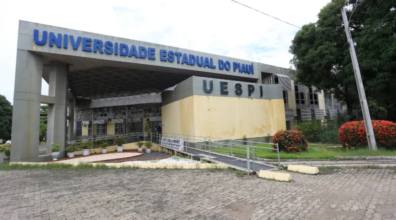 PF cumpre mandado contra suspeito de clonar perfil de WhatsApp para aplicar golpes no Piauí